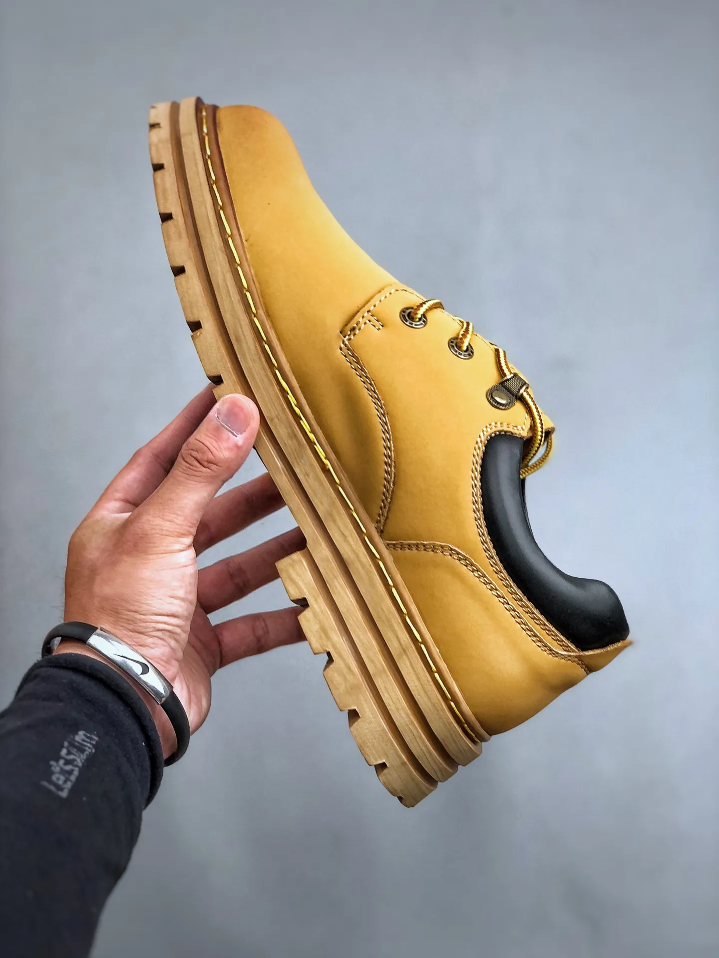 Local pick up 💰480 supports store Timberland/Timberland classic 25ss new low-top classic re-engineered brand new upgrade Guangdong factory quality original box original packaging The fabric is made of Italian 🇮🇹 top-grade frosted cowhide with anti-odor and anti-corrosion genuine leather latex insoles to give you a perfect wearing experience quality and durable, a must-have for sportsmen Specially designed to treat those who are not handsome High-quality feet feel first-class Exclusive supply Size: 39 40 41 42 43 44 One size larger